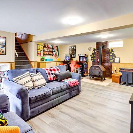 Pet-Friendly Gouldsboro Home At Big Bass Lake Exterior foto