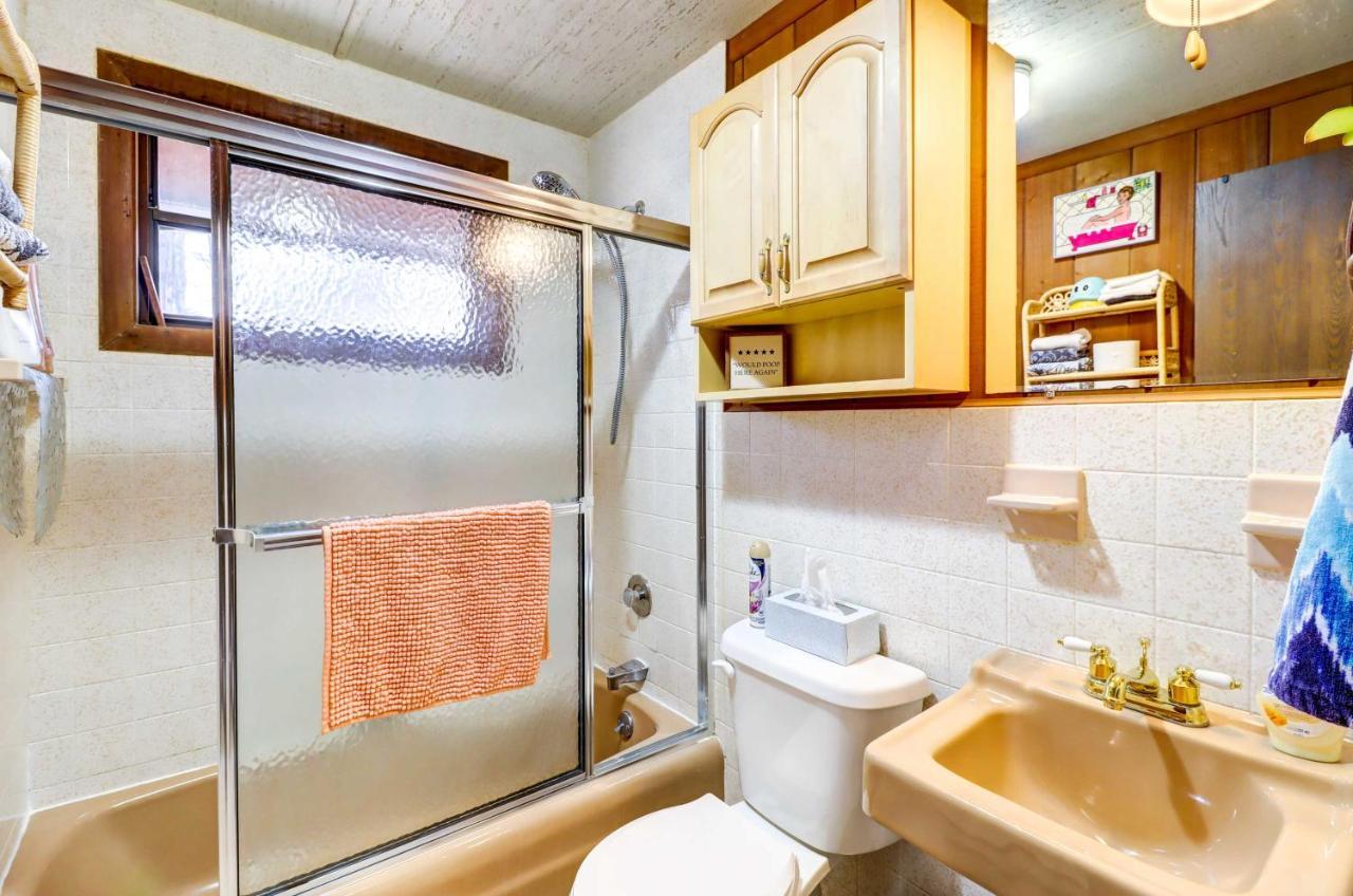 Pet-Friendly Gouldsboro Home At Big Bass Lake Exterior foto