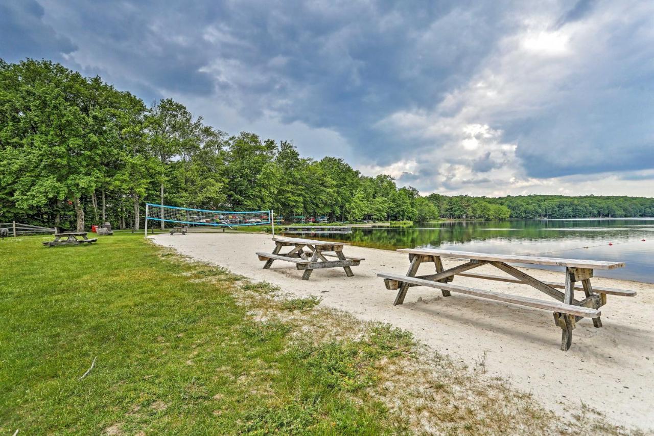 Pet-Friendly Gouldsboro Home At Big Bass Lake Exterior foto